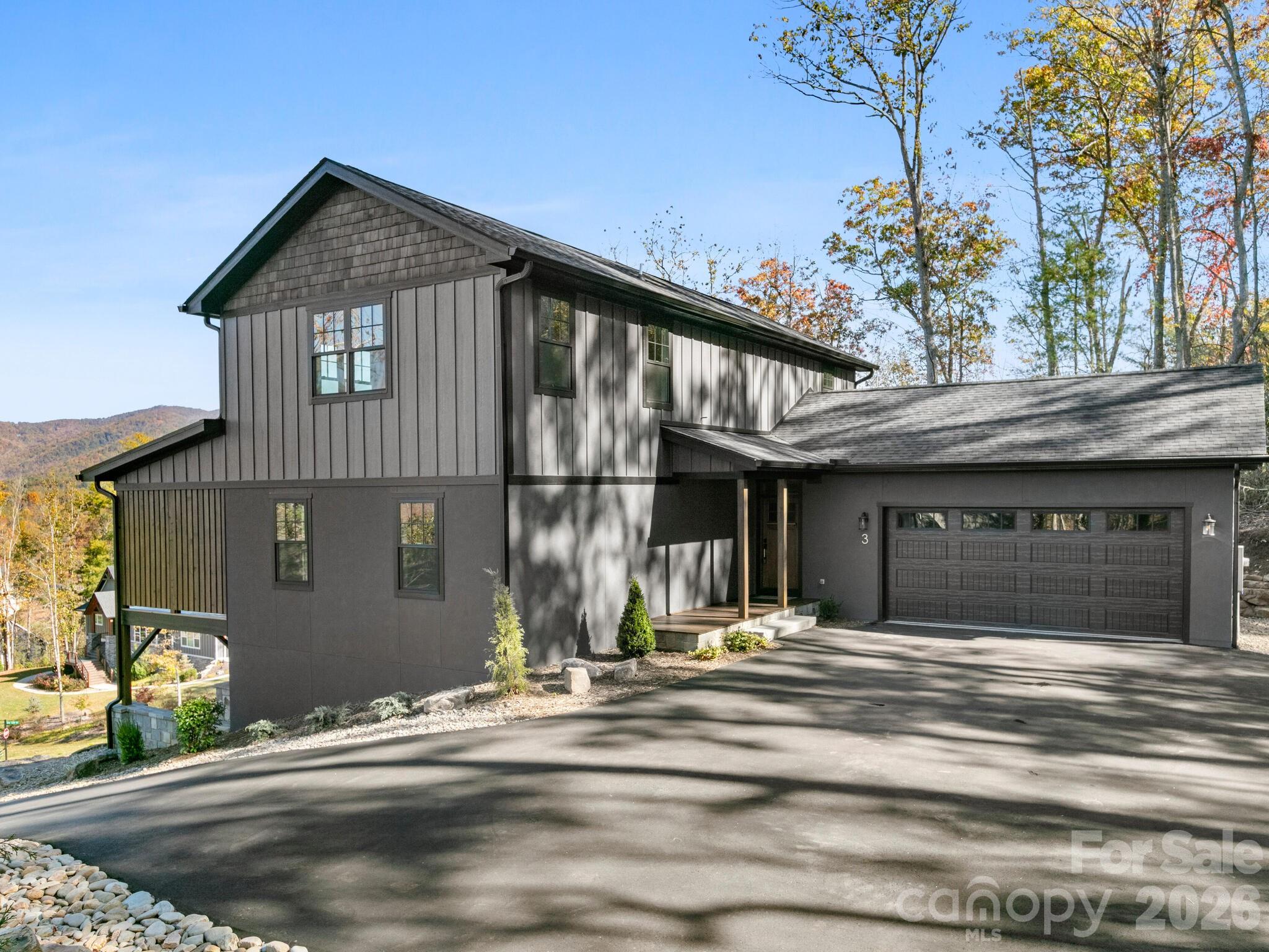 3 Erin Glen Court Property Photo 6