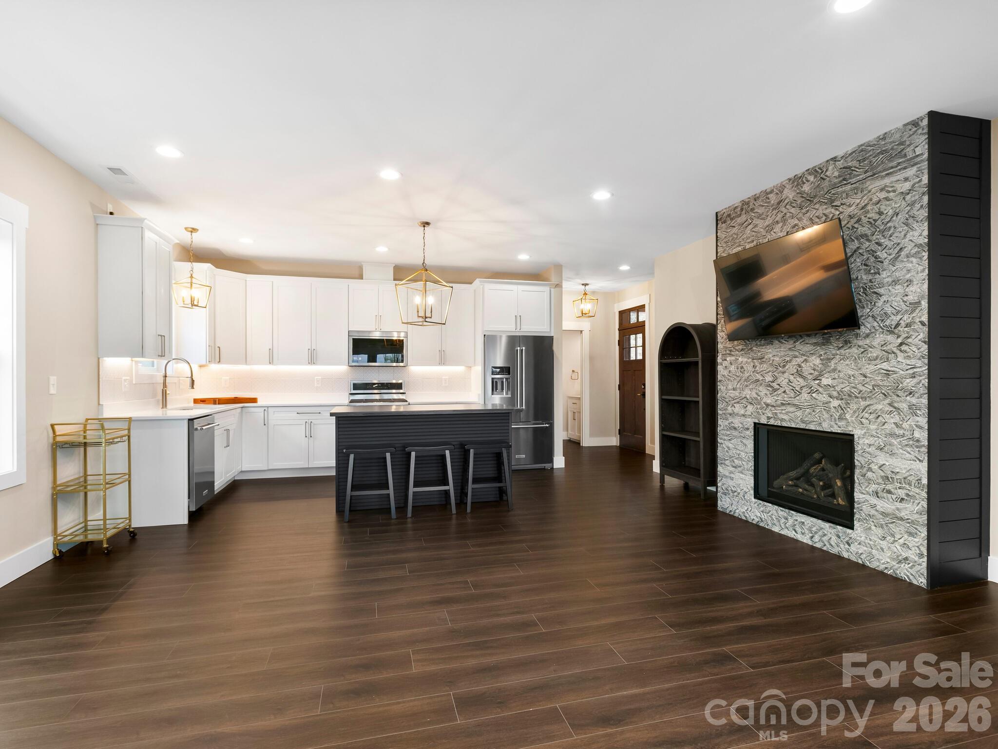 3 Erin Glen Court Property Photo 8