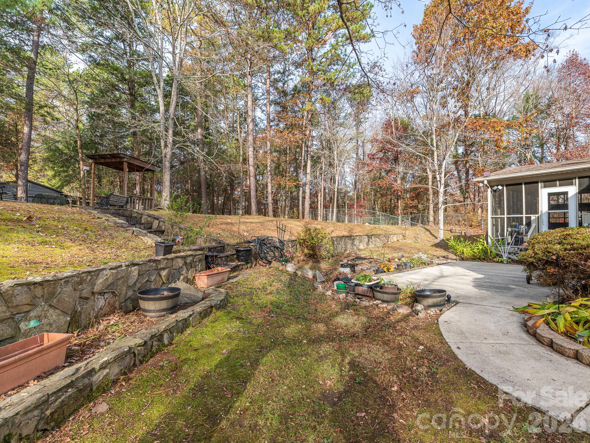 1800 Lake Lynn Road Property Photo 19