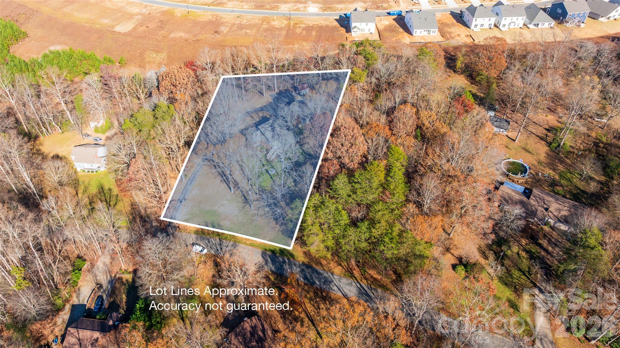 2106 Lynmore Drive Property Photo 4