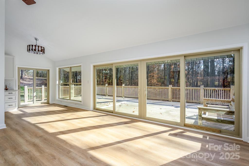 2106 Lynmore Drive Property Photo 9