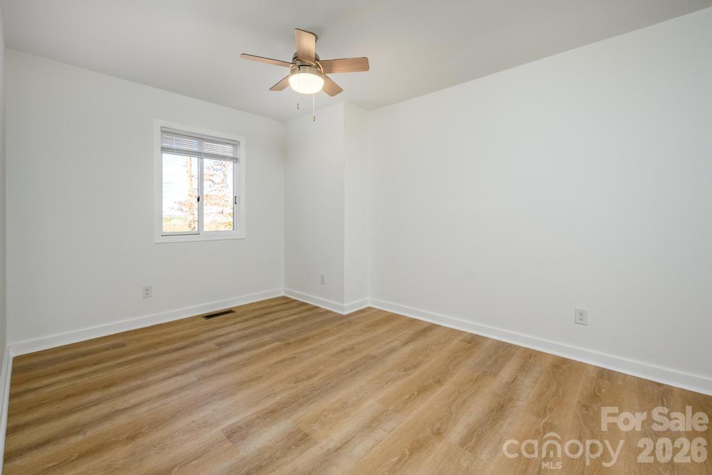 2106 Lynmore Drive Property Photo 20