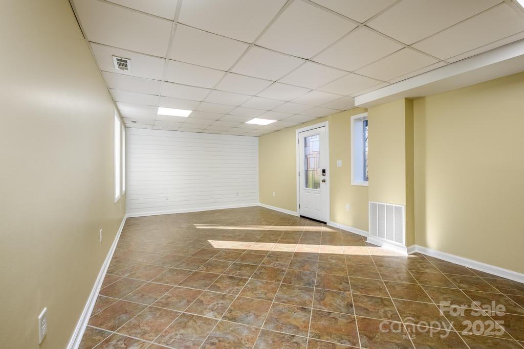 2106 Lynmore Drive Property Photo 24