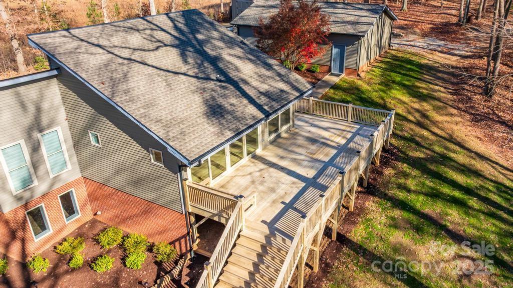2106 Lynmore Drive Property Photo 32