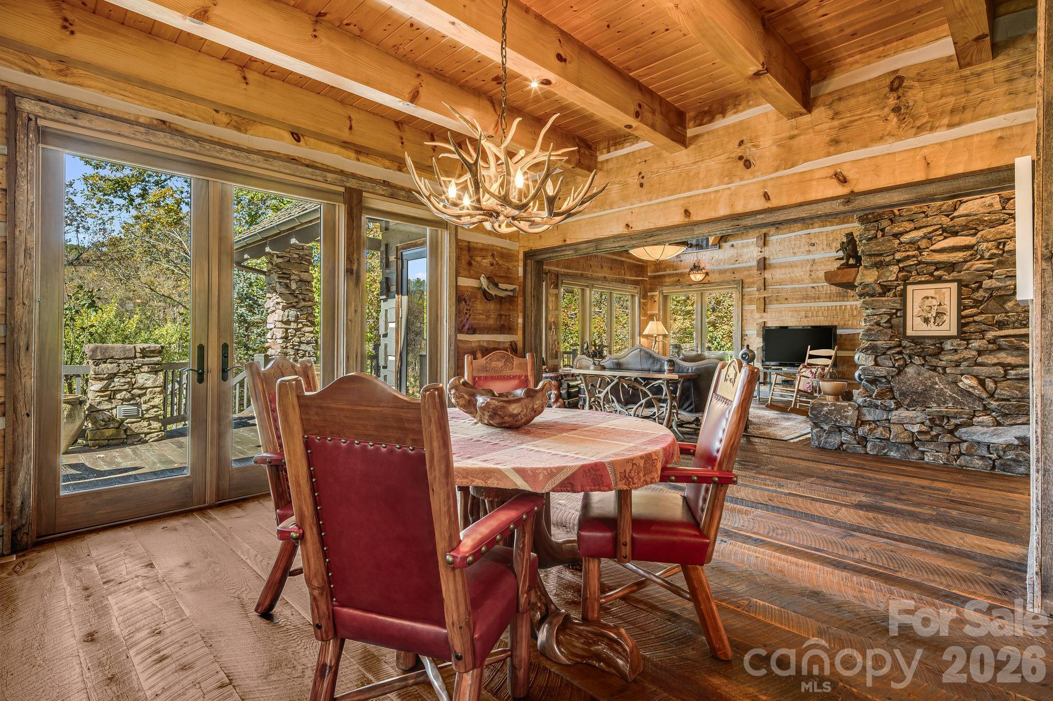 99 Thistle Ridge Property Photo 13