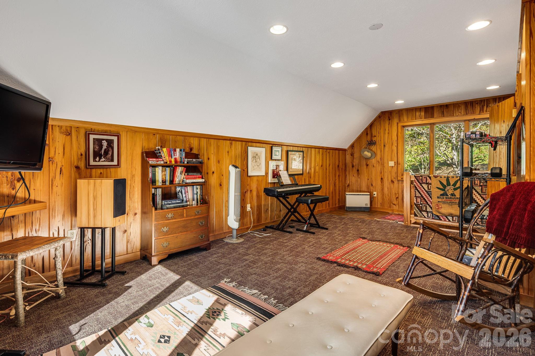 99 Thistle Ridge Property Photo 38