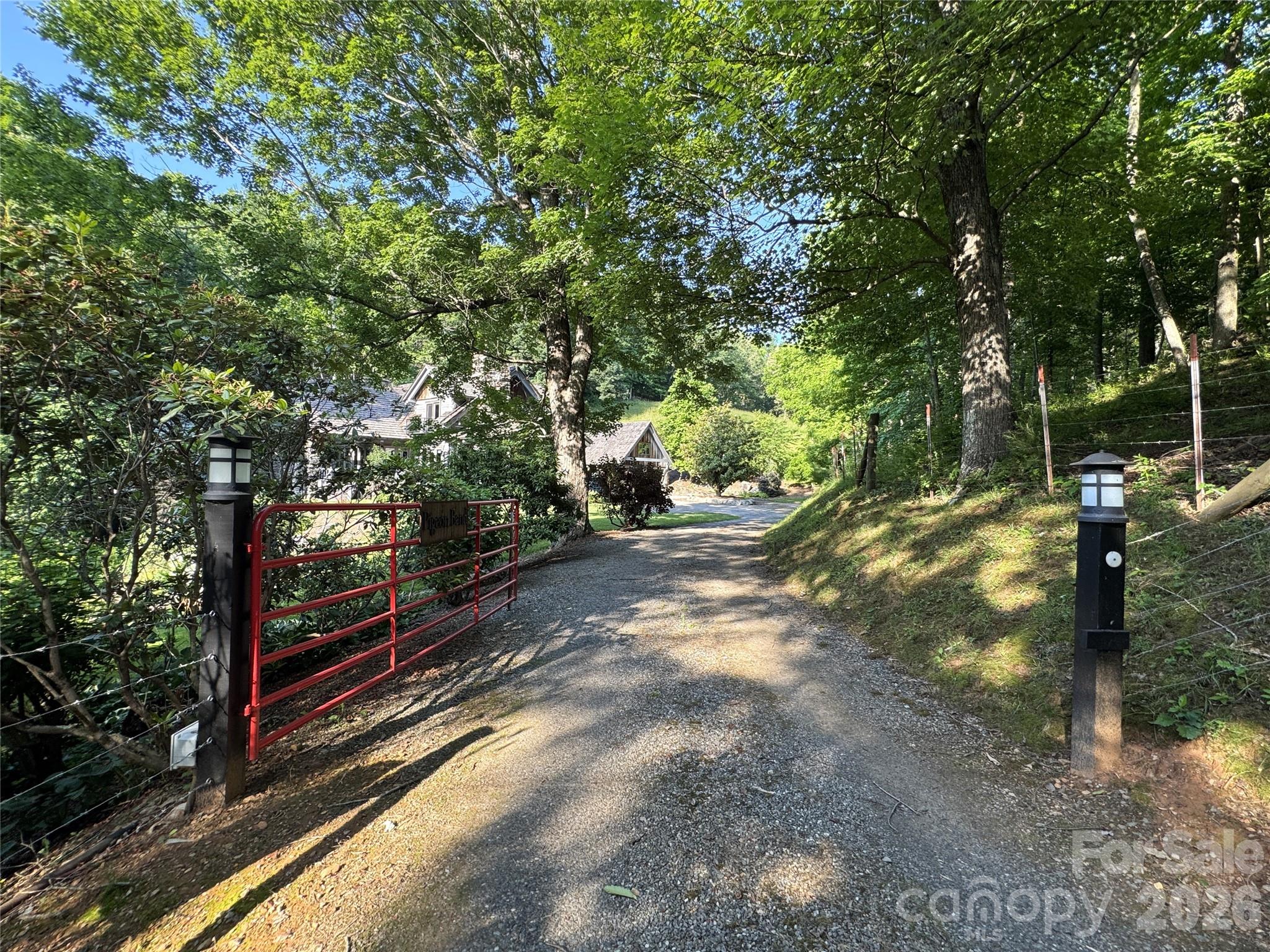 99 Thistle Ridge Property Photo 48
