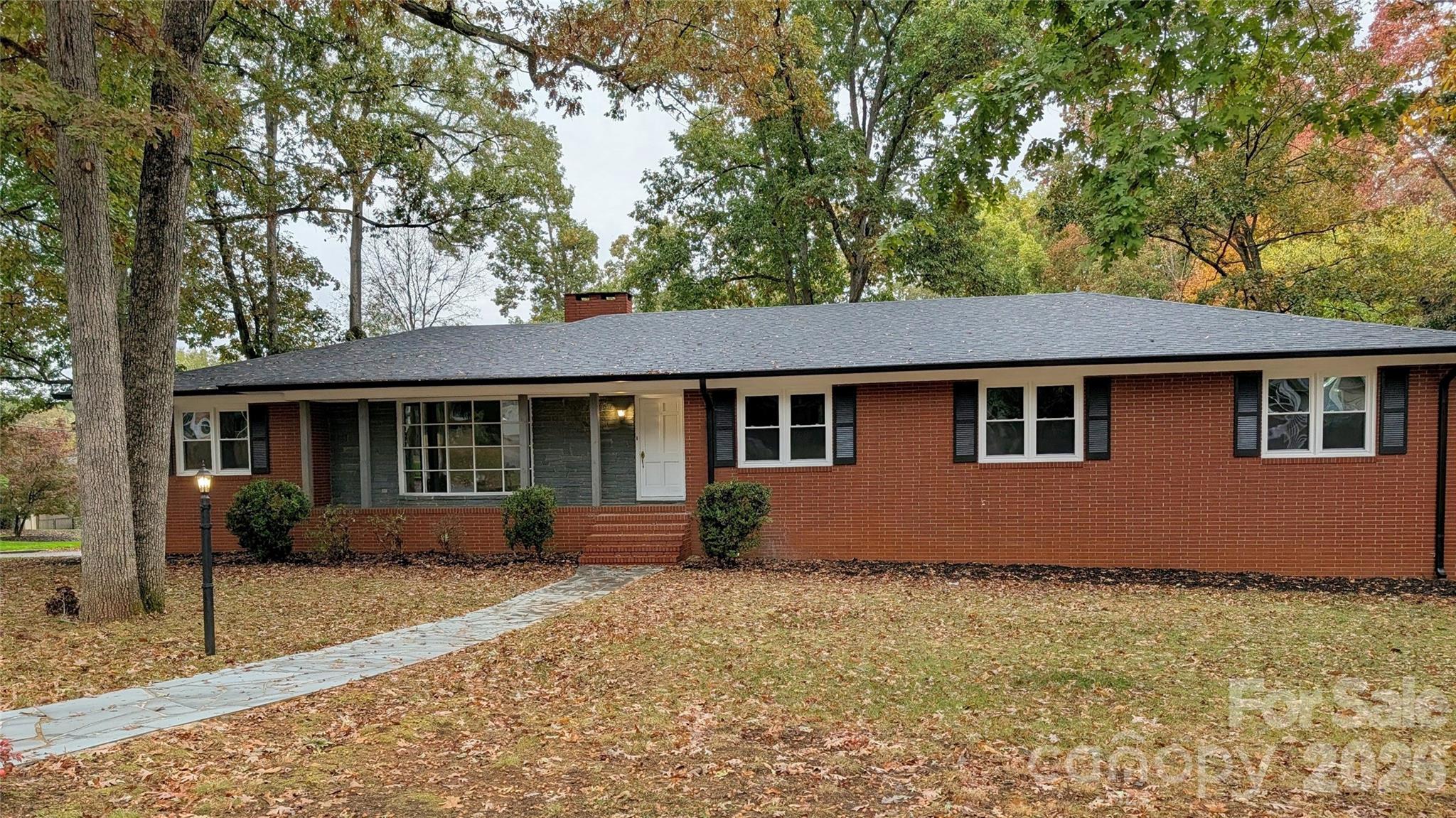719 Avondale Avenue Property Photo 1