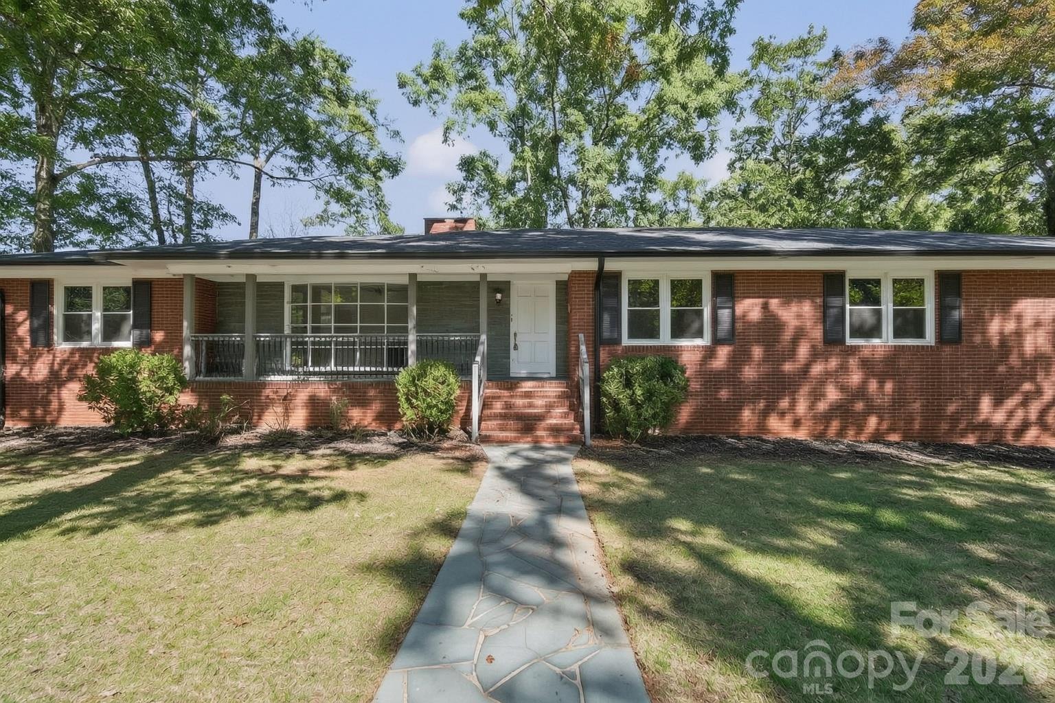 719 Avondale Avenue Property Photo 1