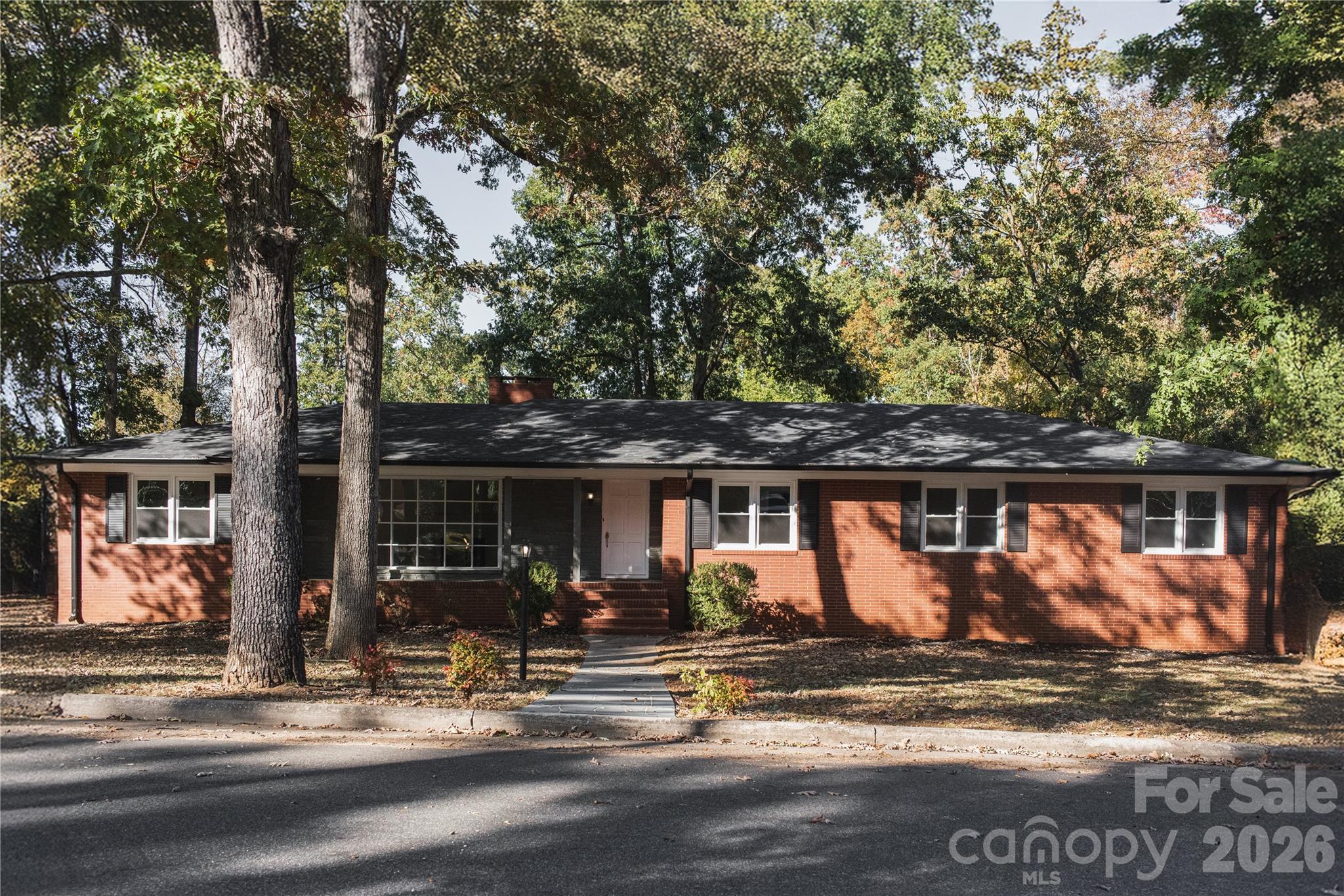 719 Avondale Avenue Property Photo 2