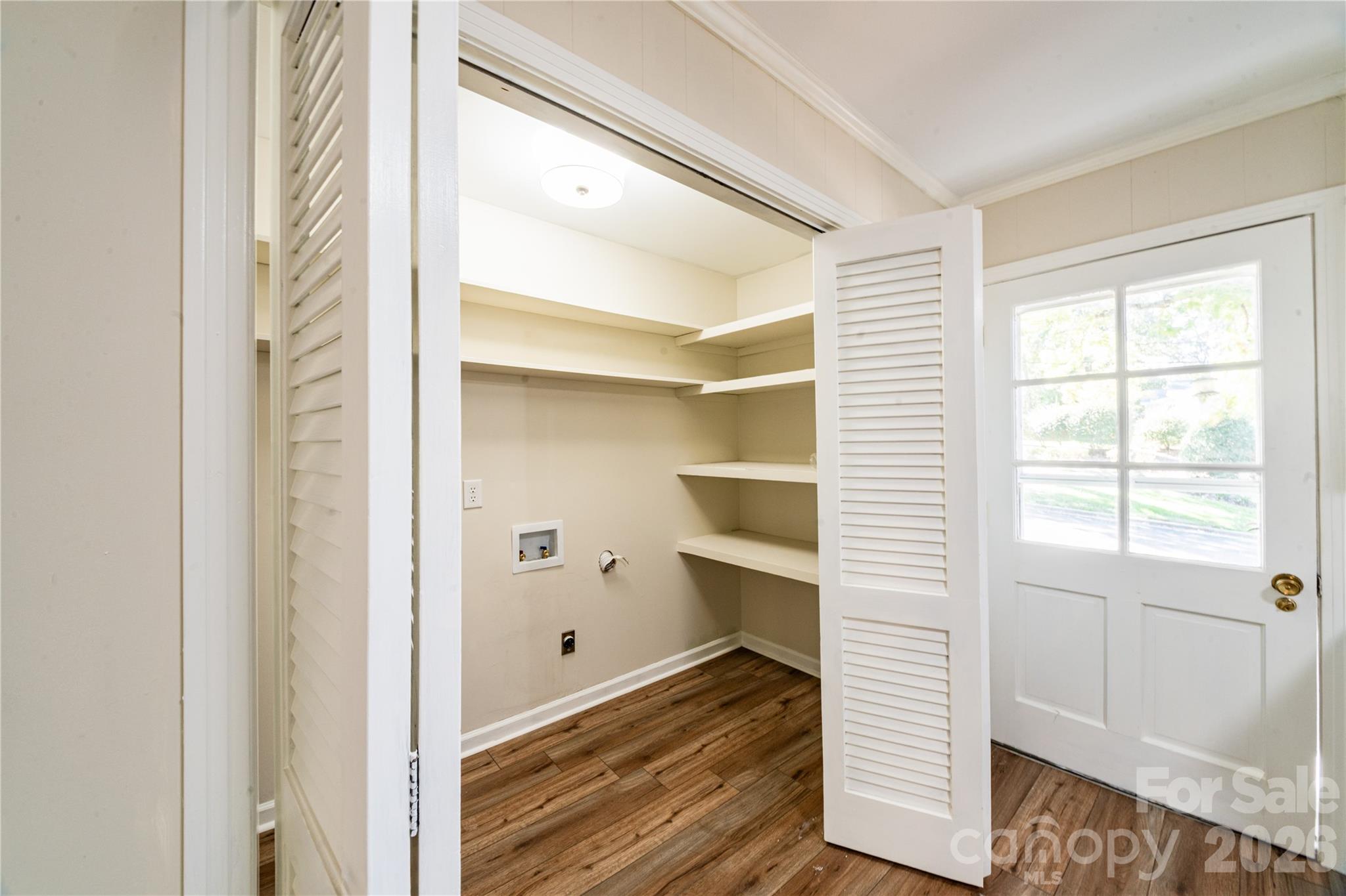 719 Avondale Avenue Property Photo 13
