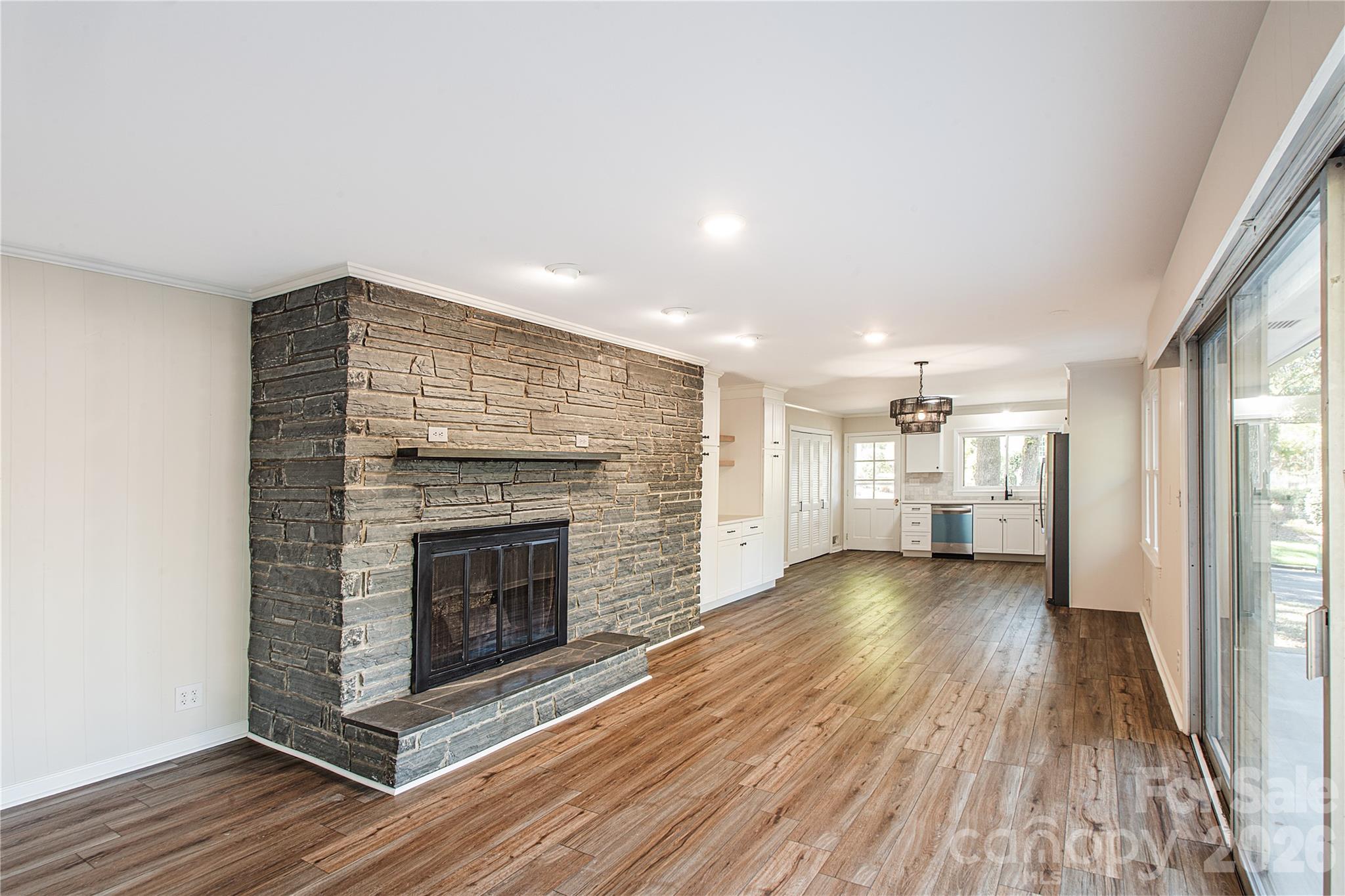 719 Avondale Avenue Property Photo 15