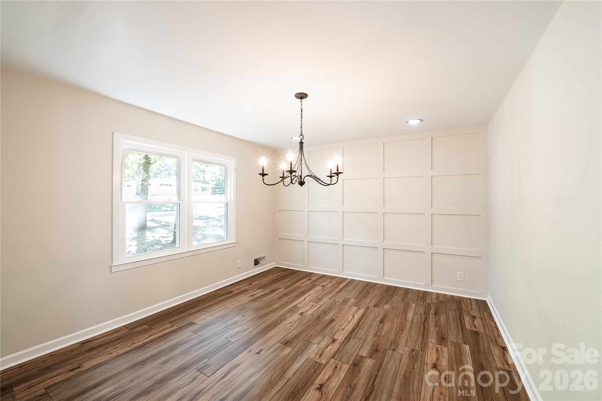 719 Avondale Avenue Property Photo 19