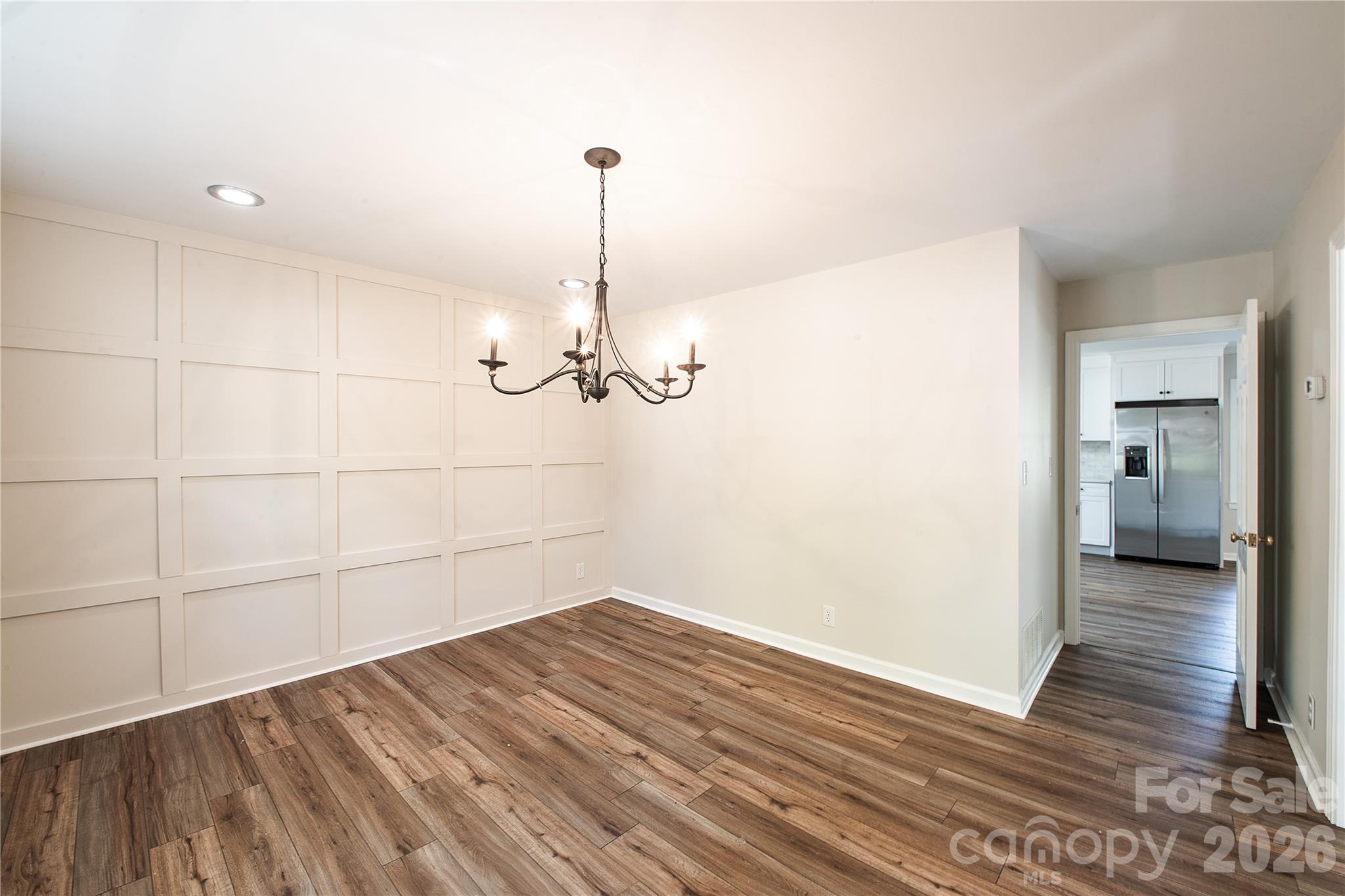 719 Avondale Avenue Property Photo 20