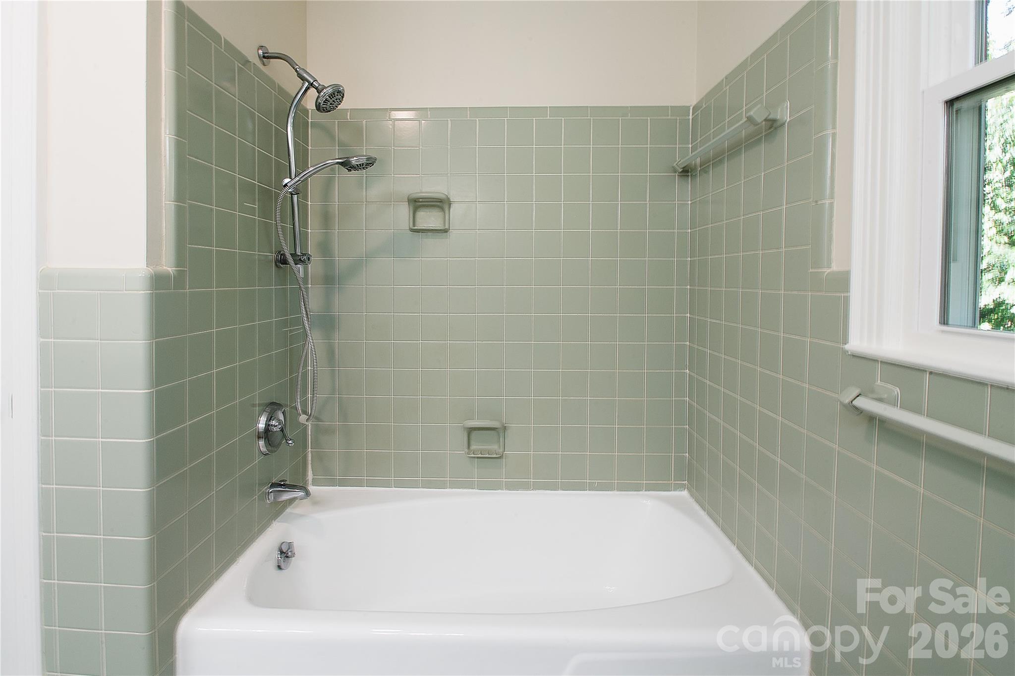 719 Avondale Avenue Property Photo 29