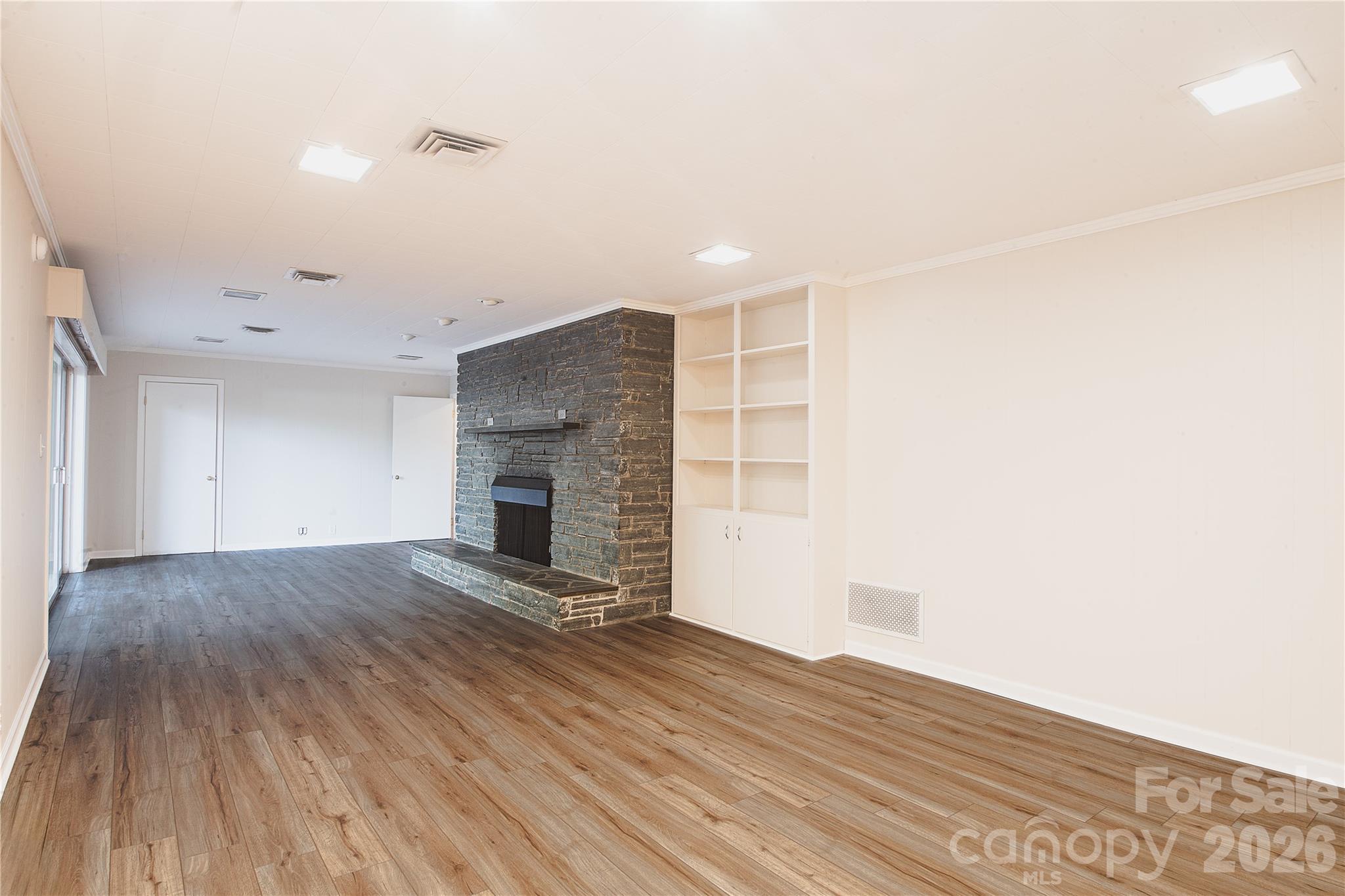 719 Avondale Avenue Property Photo 33