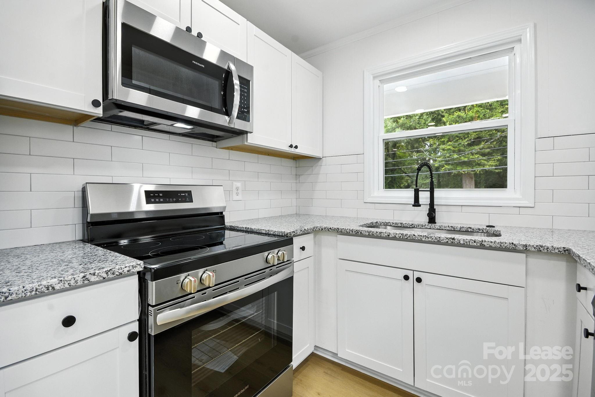 1214 Short Street Property Photo 8