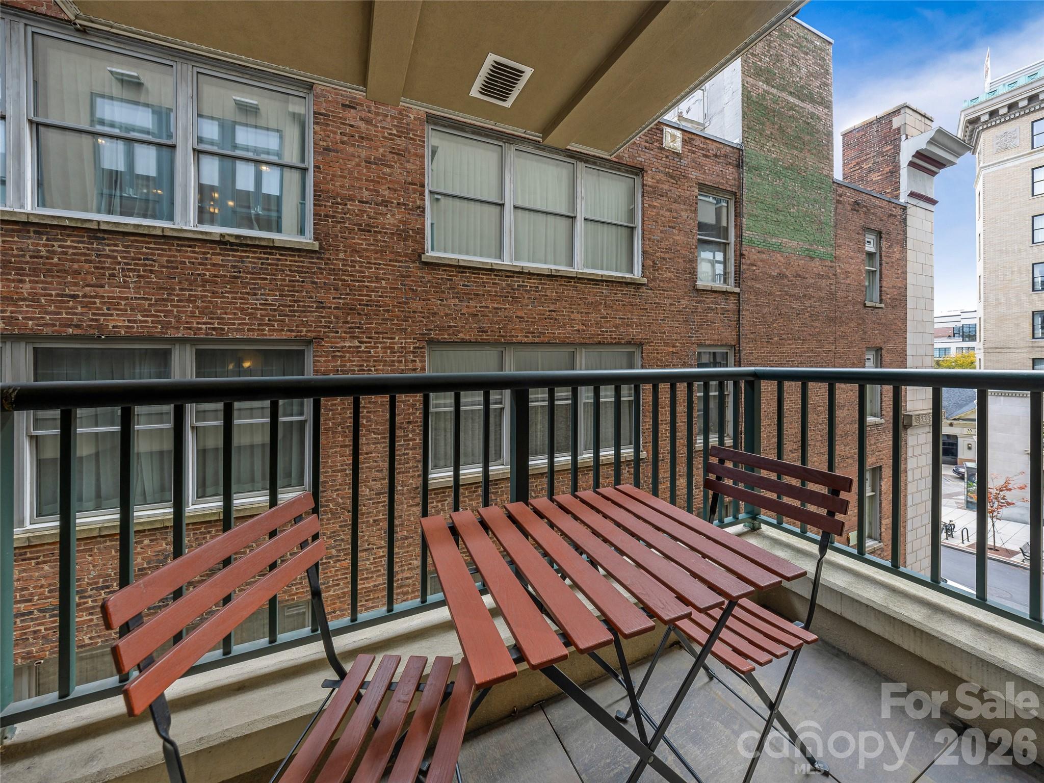 21 Battery Park Avenue 308 Property Photo 13