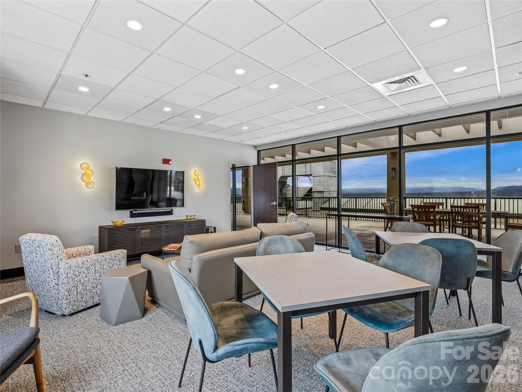 21 Battery Park Avenue 308 Property Photo 27