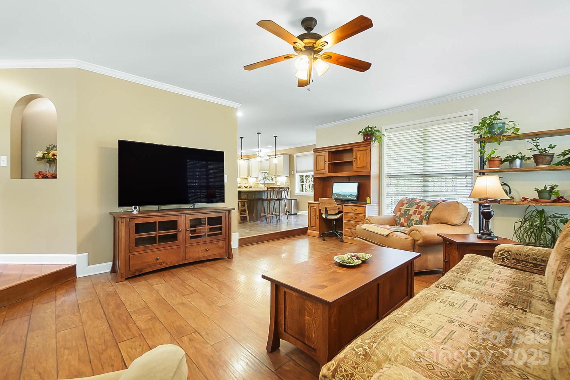 7933 Coral Ridge Drive Property Photo 5