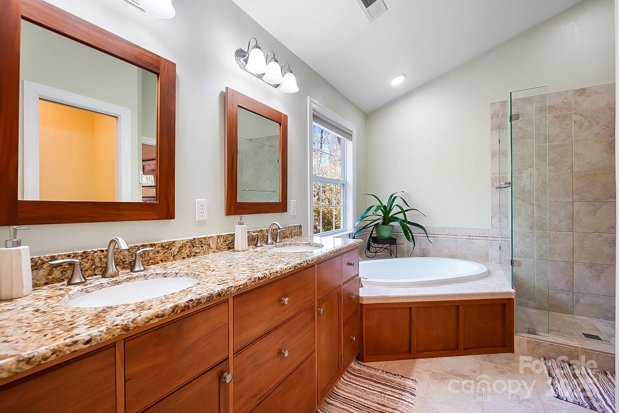 7933 Coral Ridge Drive Property Photo 22