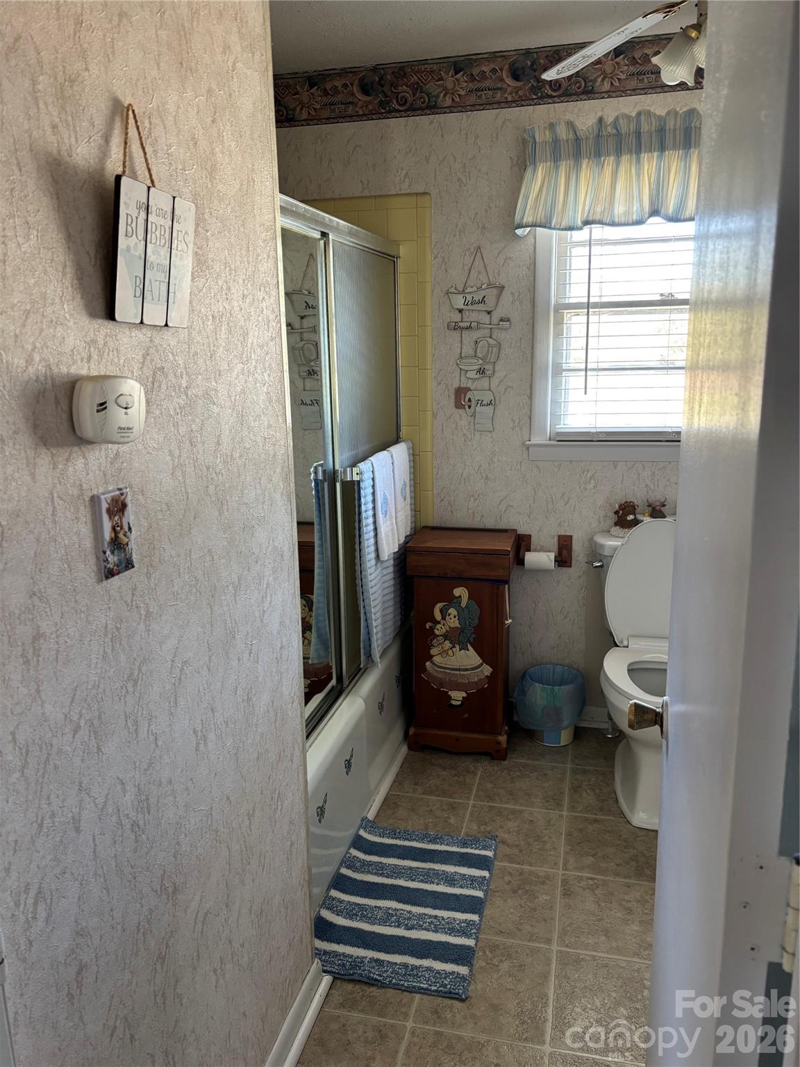1954 Villa Drive Property Photo 10