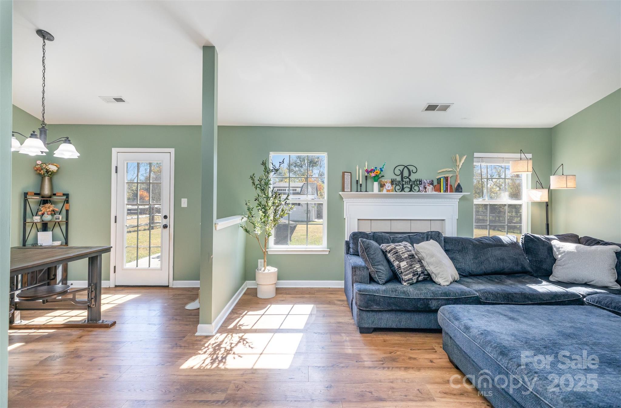 2111 Genesis Drive Property Photo 5