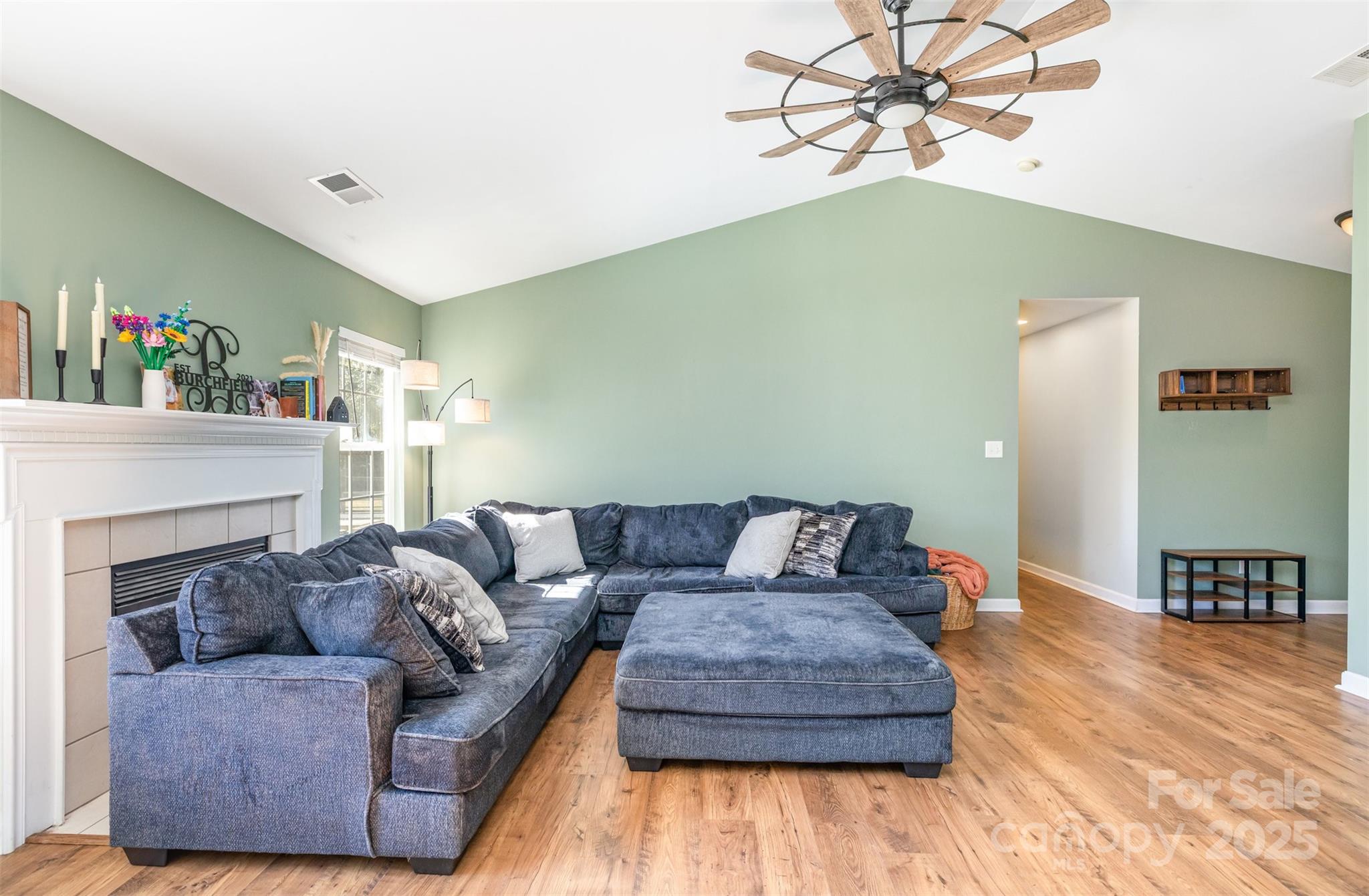 2111 Genesis Drive Property Photo 6