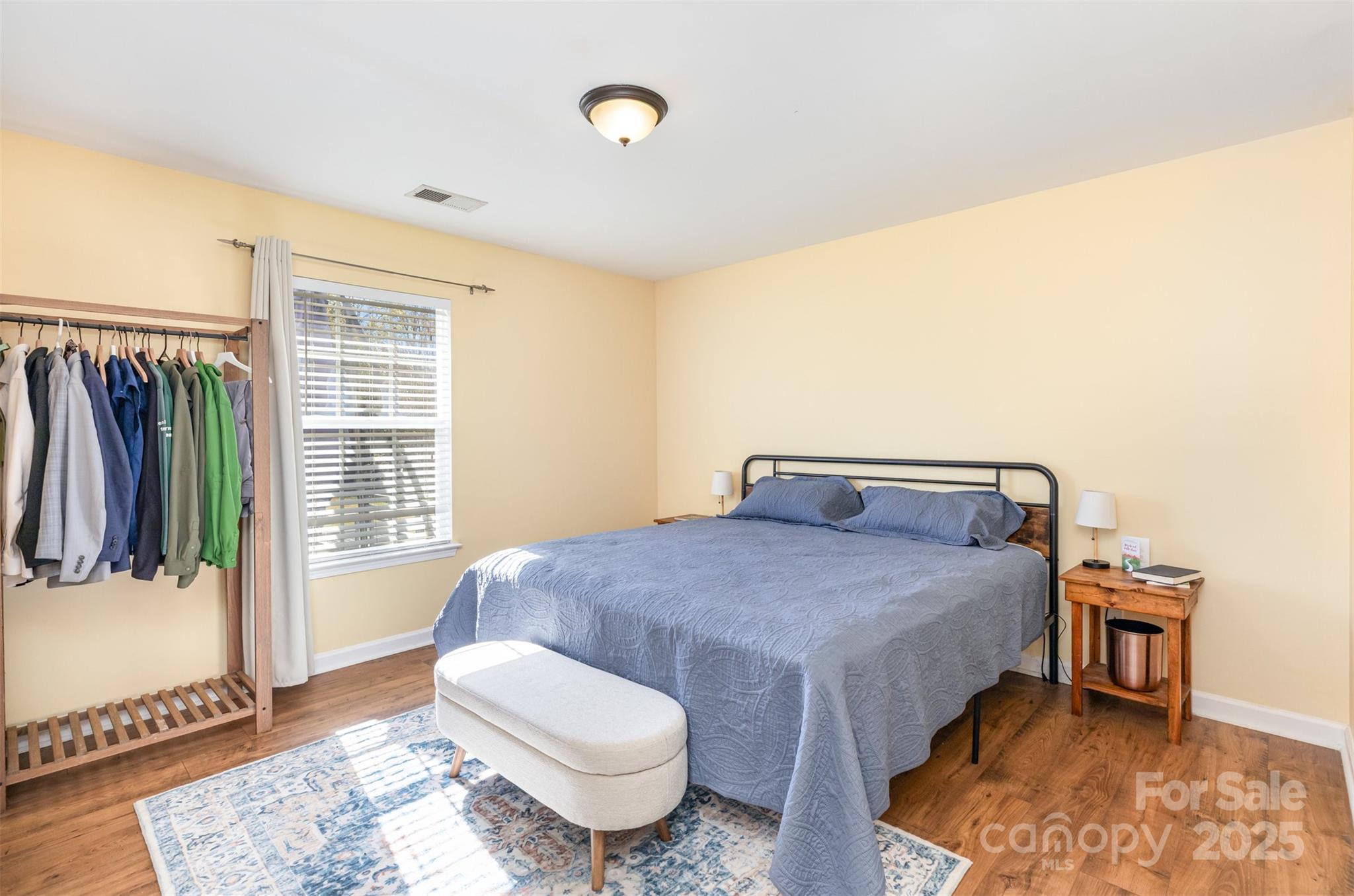 2111 Genesis Drive Property Photo 14