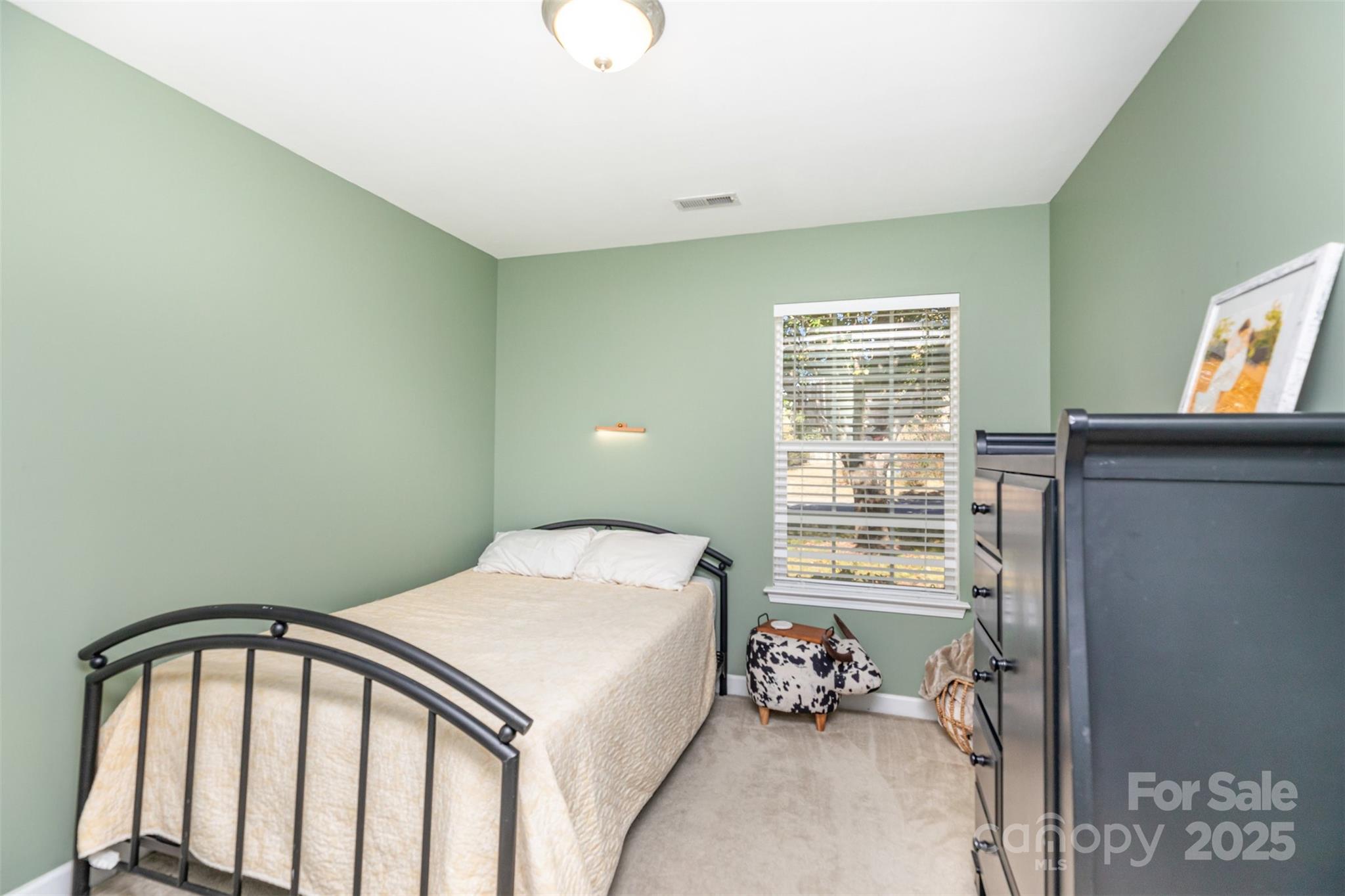 2111 Genesis Drive Property Photo 18