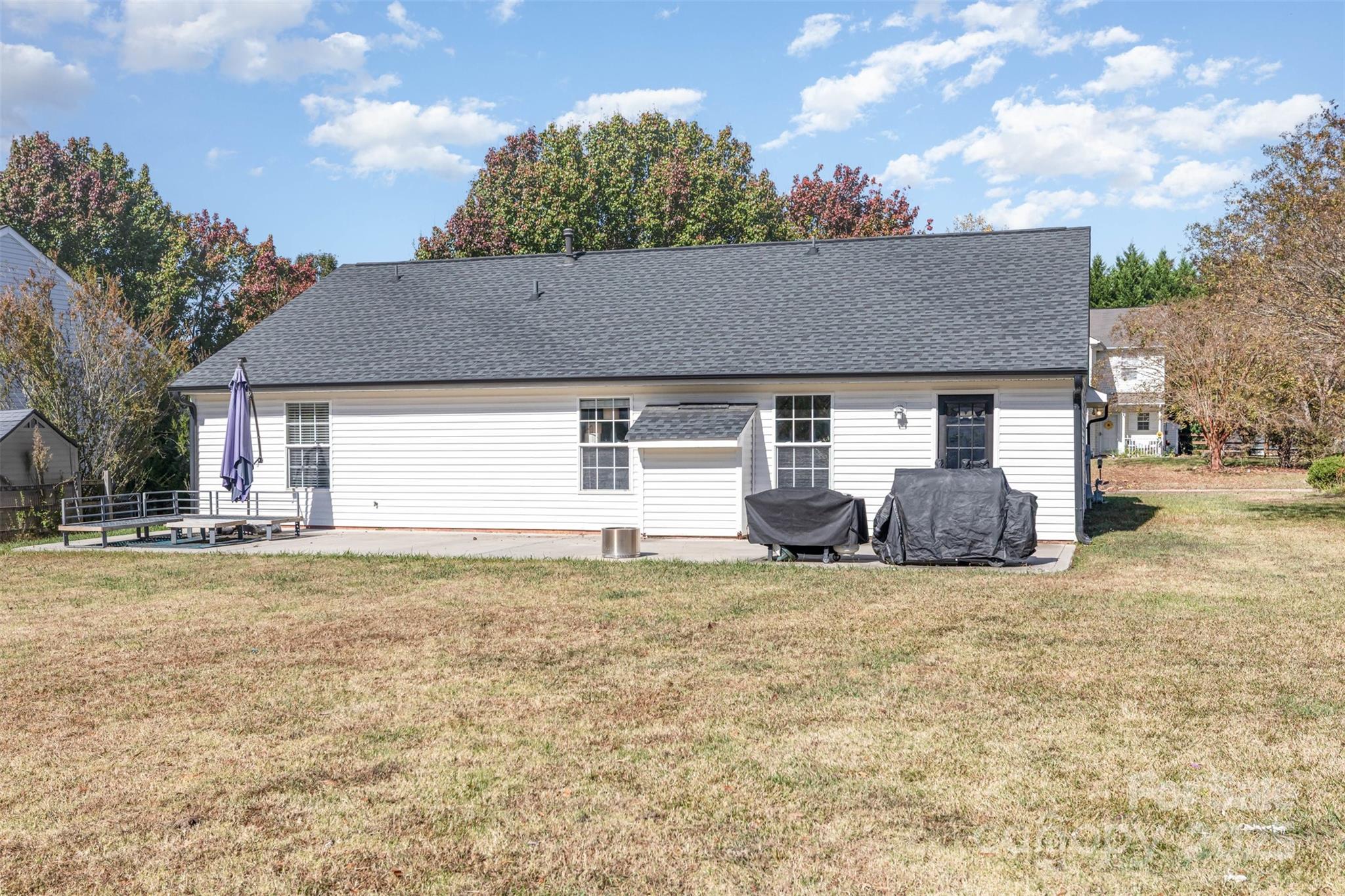 2111 Genesis Drive Property Photo 24