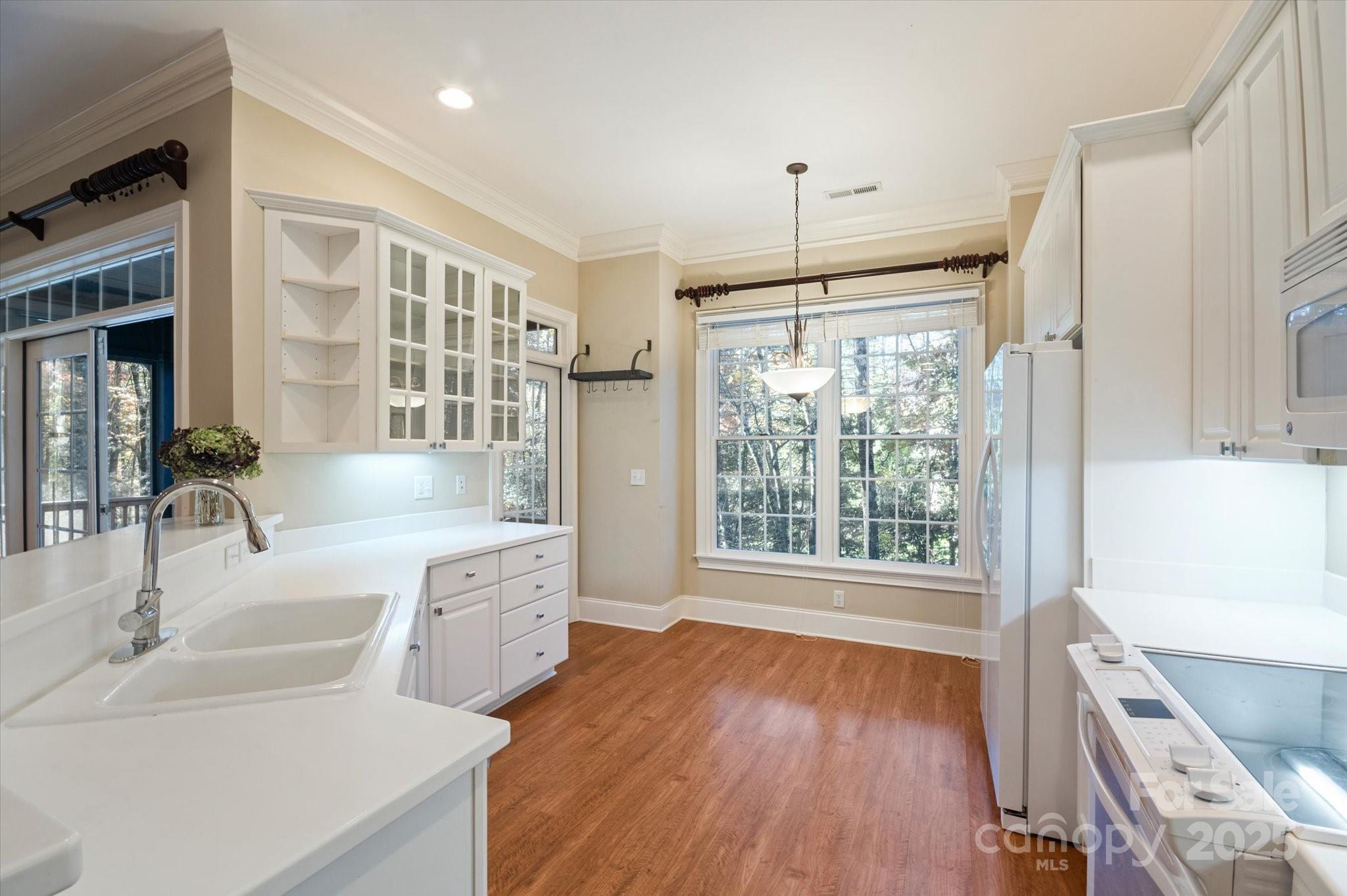 186 Camptown Road Property Photo 16