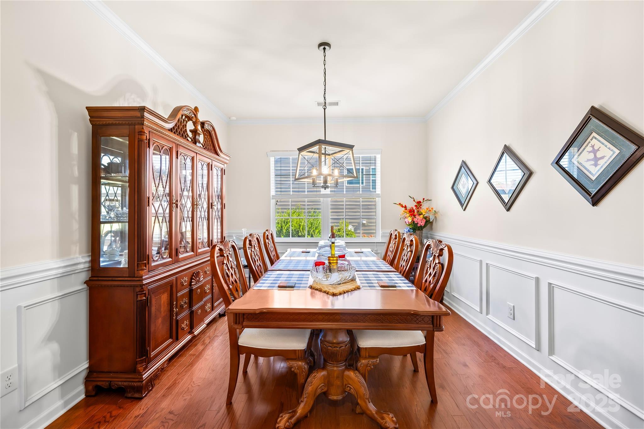 137 Chertsey Drive Property Photo 12