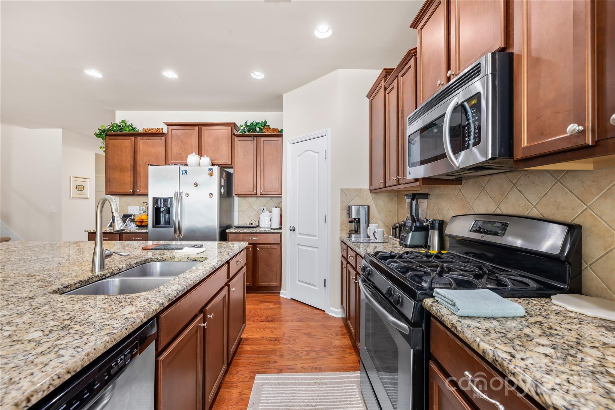 137 Chertsey Drive Property Photo 15