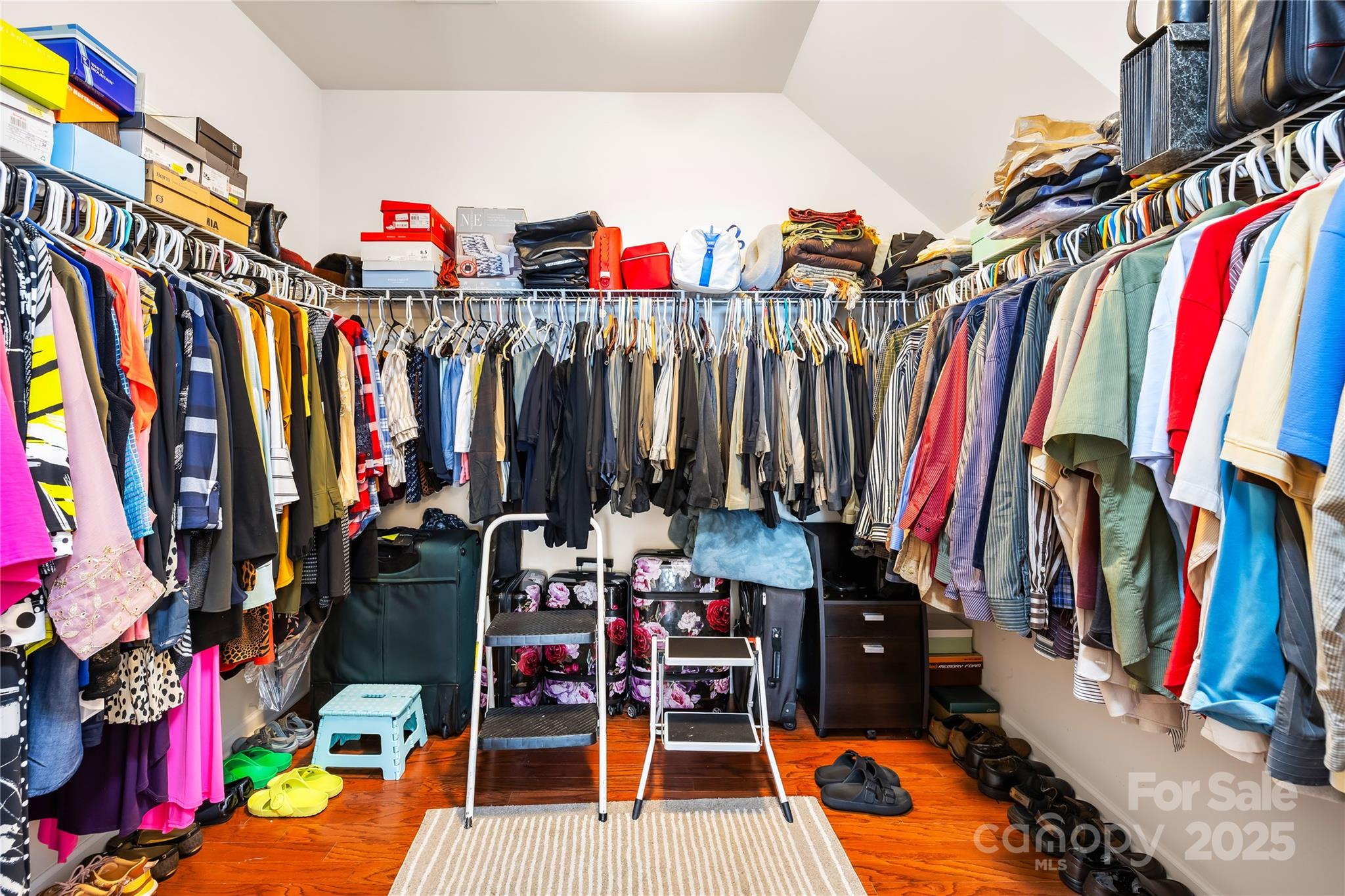 137 Chertsey Drive Property Photo 25