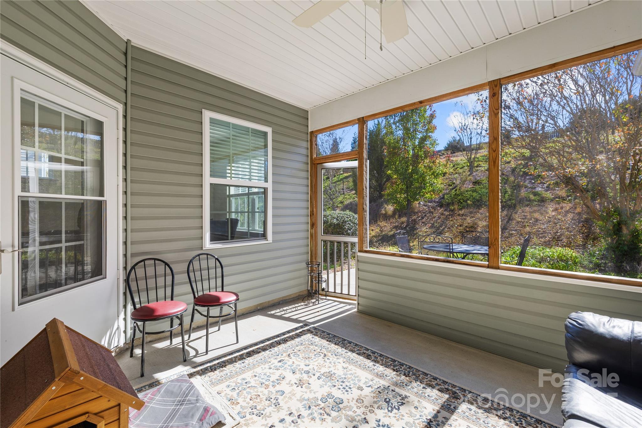 137 Chertsey Drive Property Photo 32