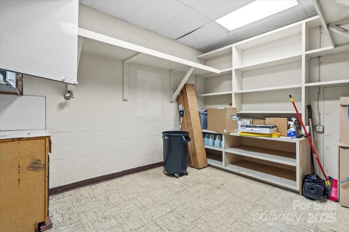 704 N Cannon Boulevard Property Photo 29