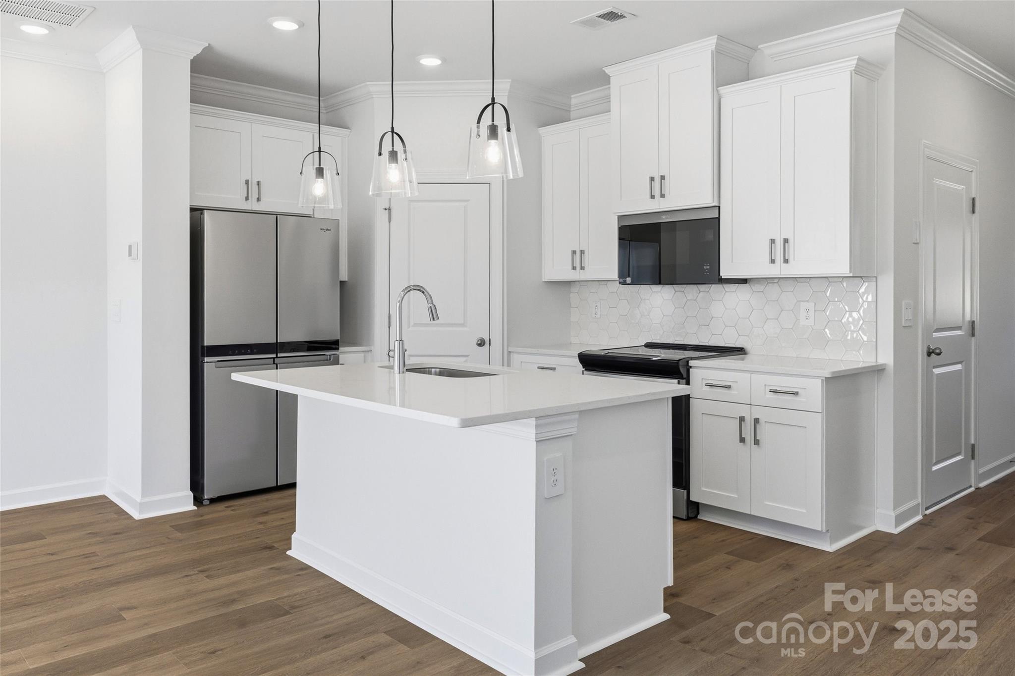 238 Tiger Lily Drive Property Photo 6