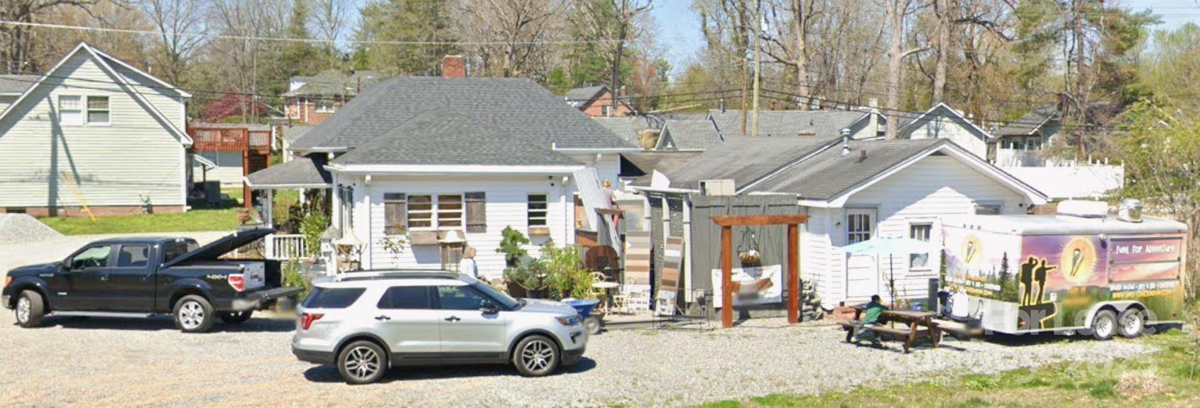 1596 Greenville Highway Property Photo 2