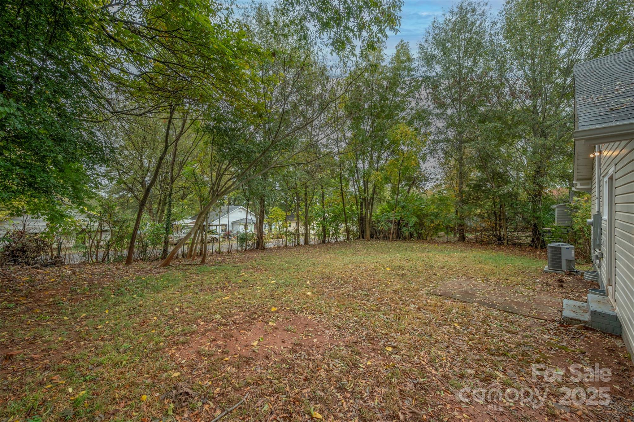 512 Spindale Street Property Photo 3