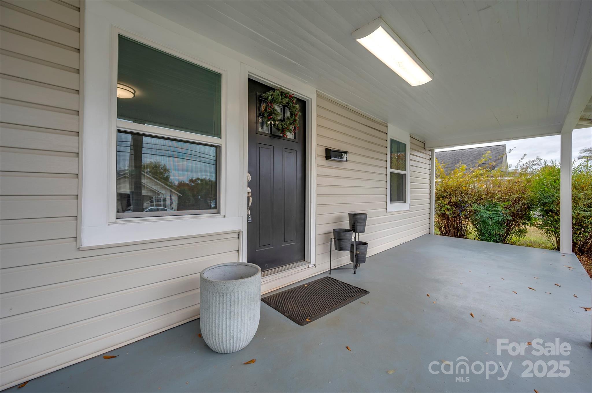 512 Spindale Street Property Photo 4