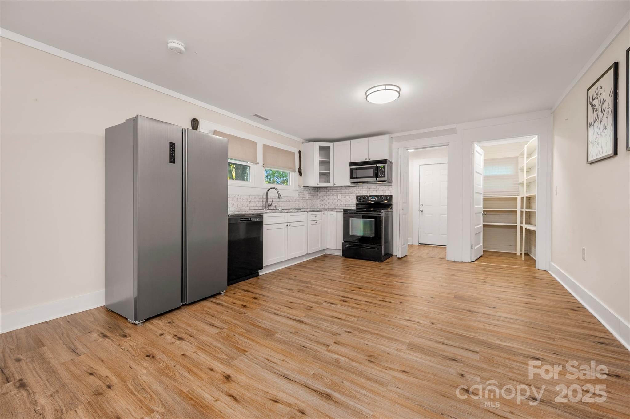 512 Spindale Street Property Photo 8