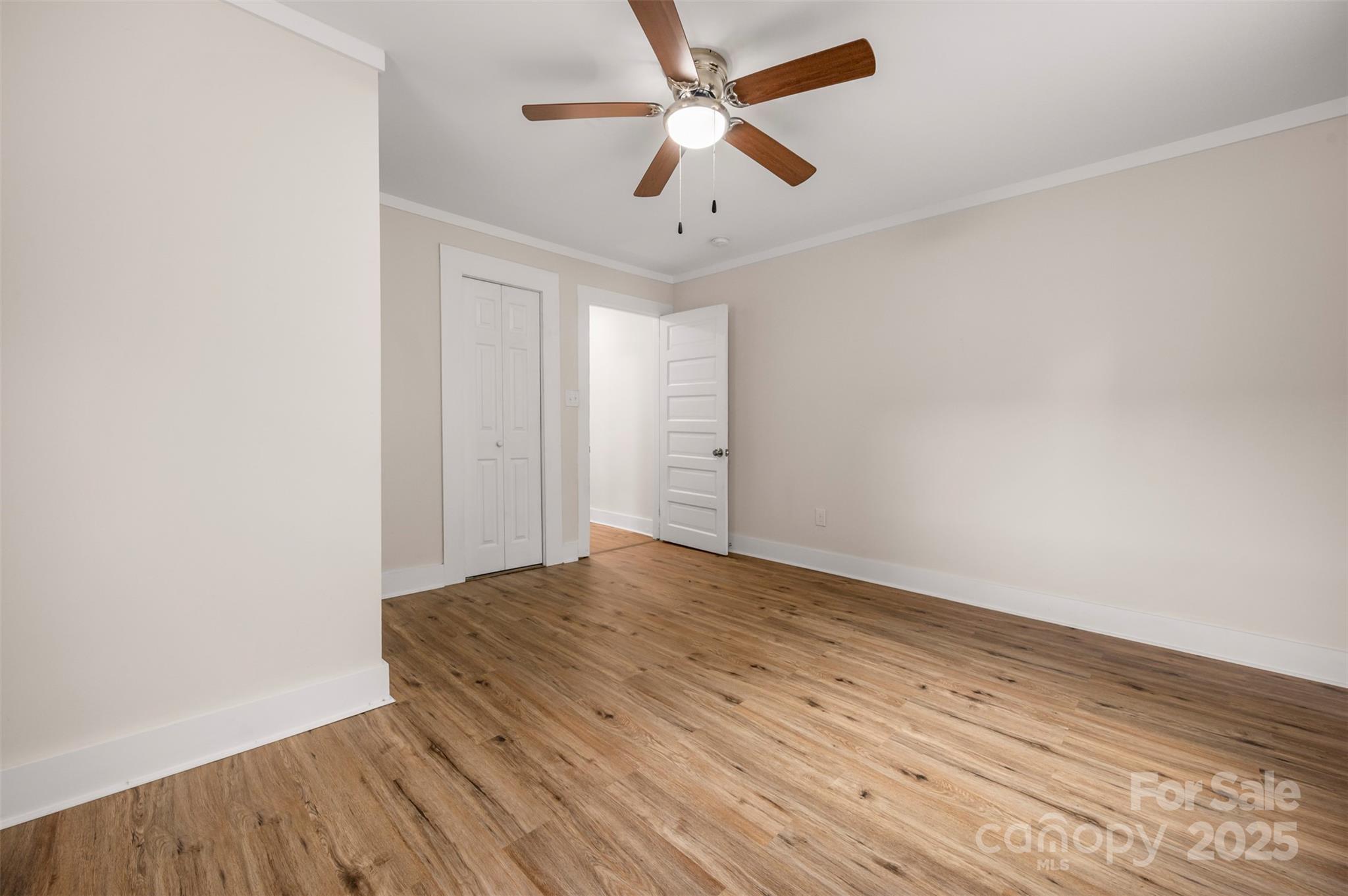 512 Spindale Street Property Photo 13