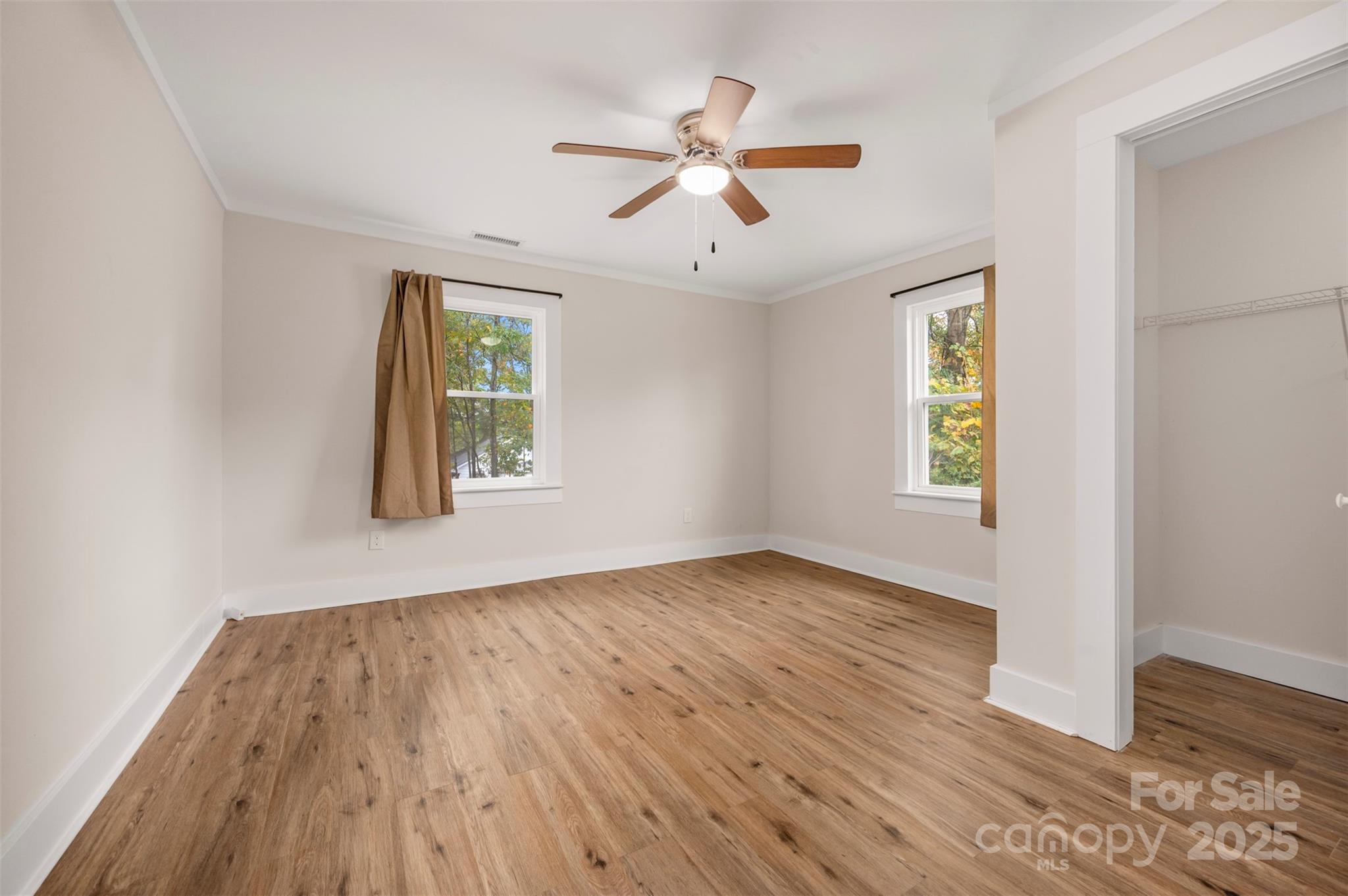 512 Spindale Street Property Photo 14