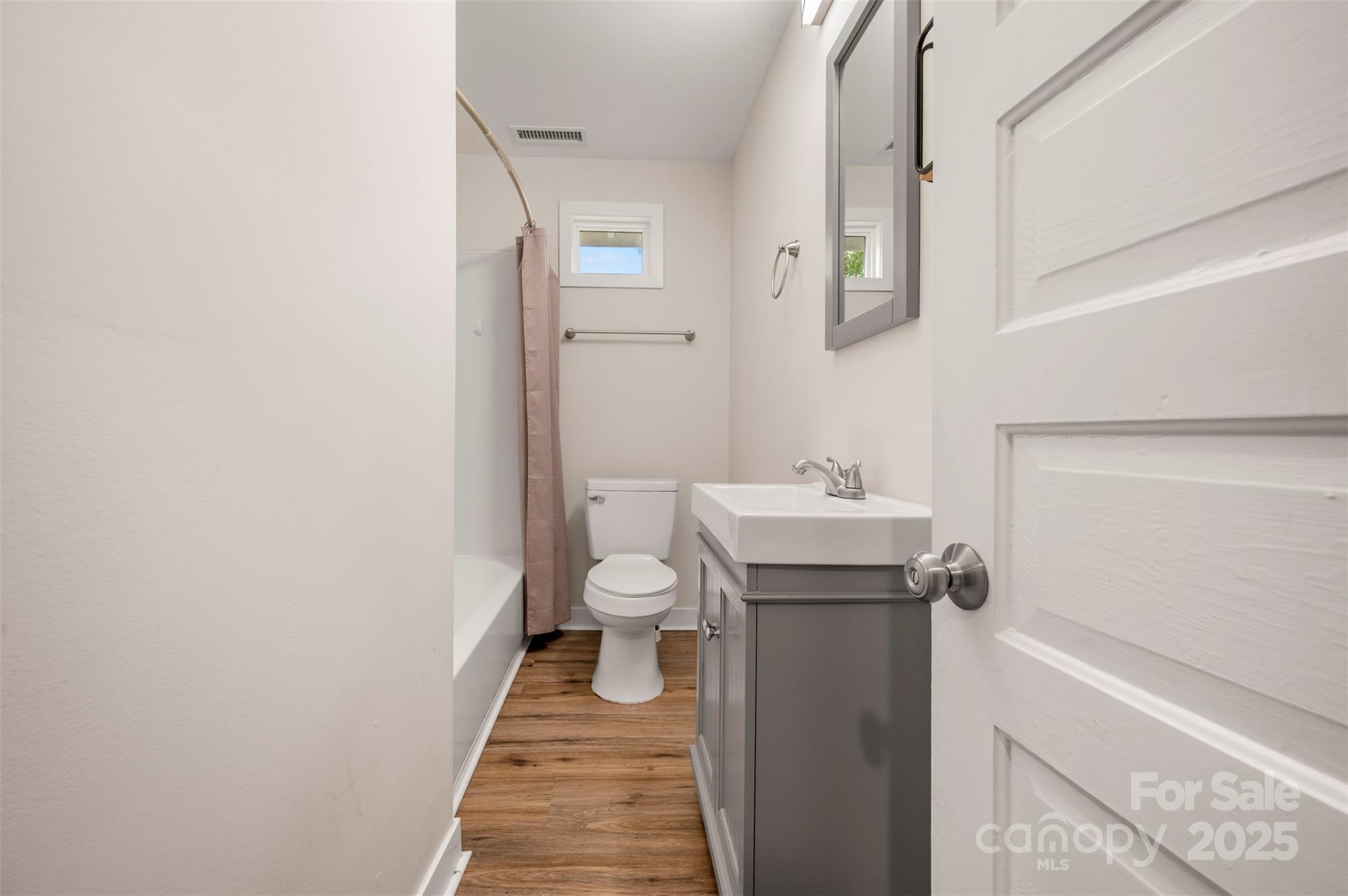 512 Spindale Street Property Photo 16