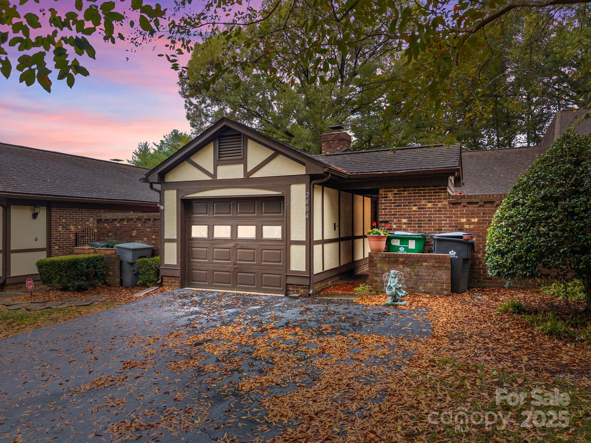 2404 Quail Lake Drive Property Photo 1