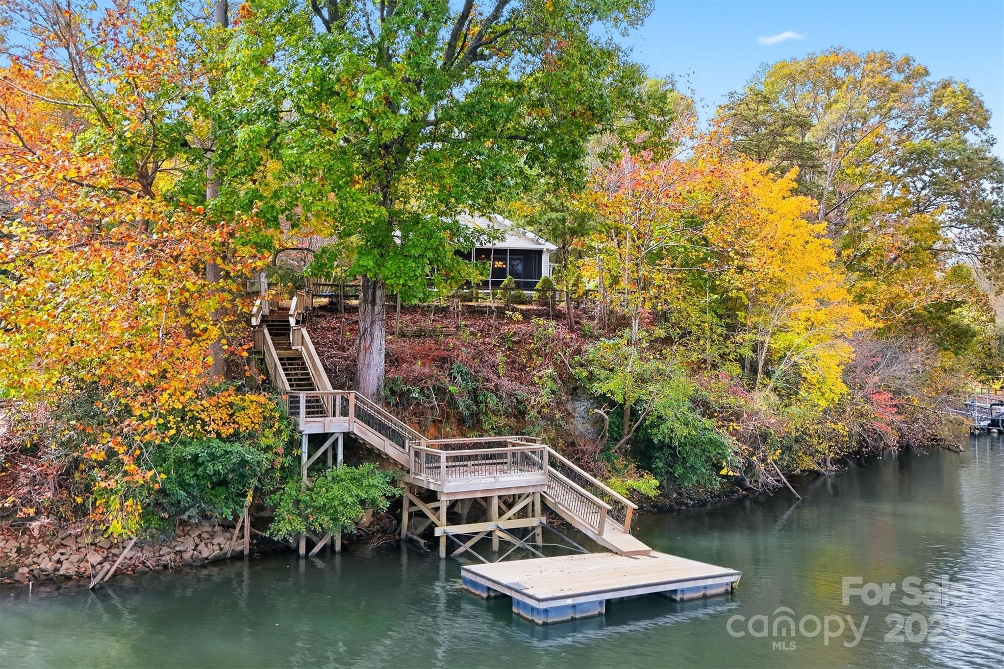 4247 Laurel Hill Road Property Photo 1
