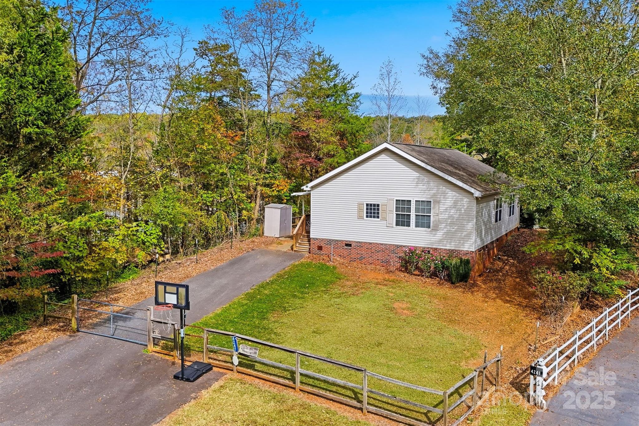 4247 Laurel Hill Road Property Photo 31