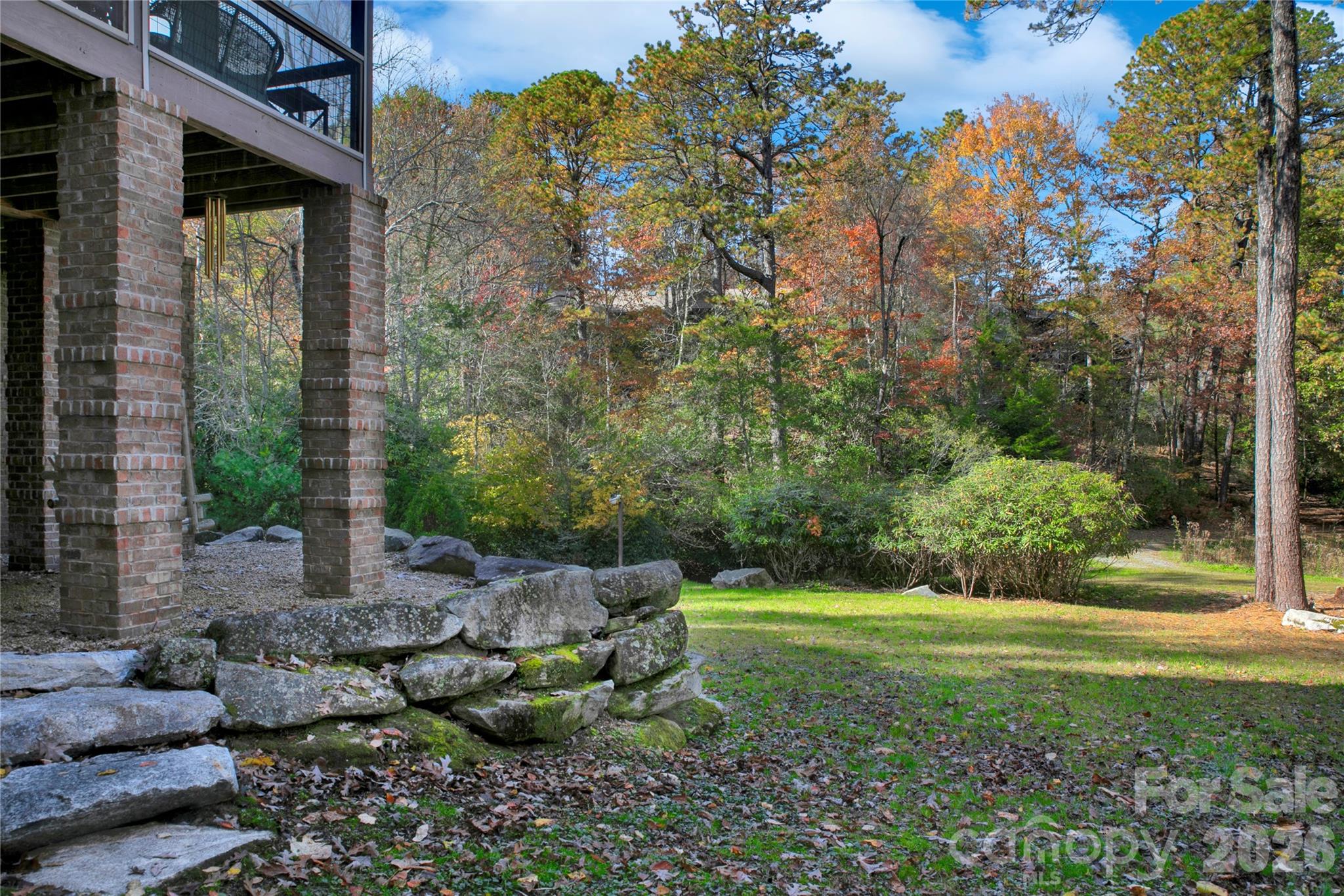 886 Soquili Drive Property Photo 8