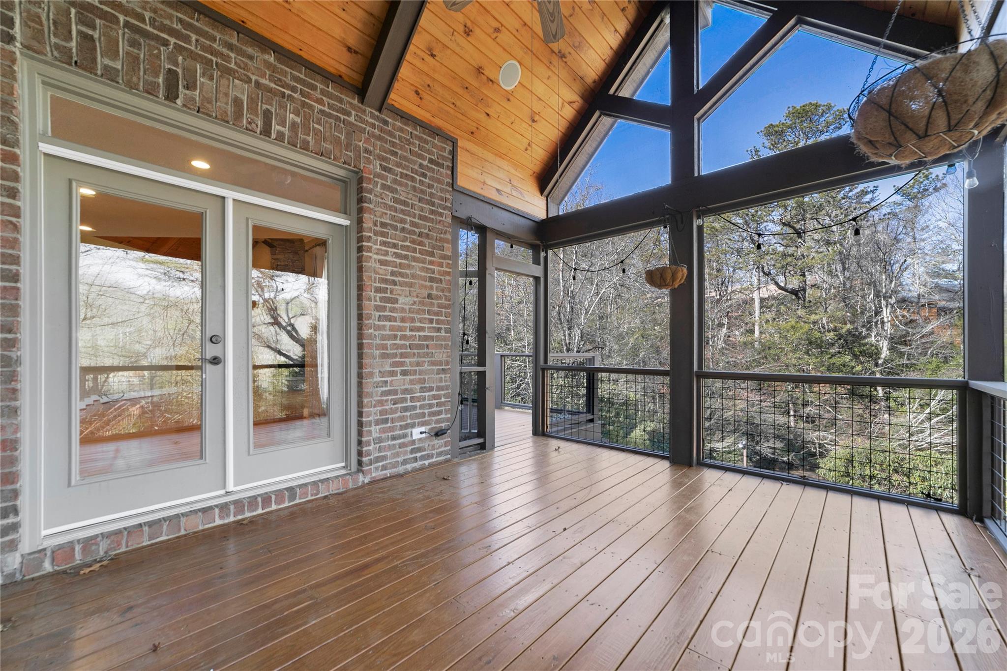 886 Soquili Drive Property Photo 28
